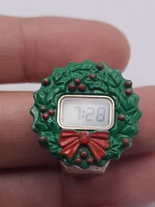 Vintage Christmas Wreath Digital Quartz Ring Watch New Battery Working - Picture 1 of 9