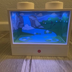Rare LEGO Color Changing LED Light Display Case for Minifigures White - Picture 1 of 5