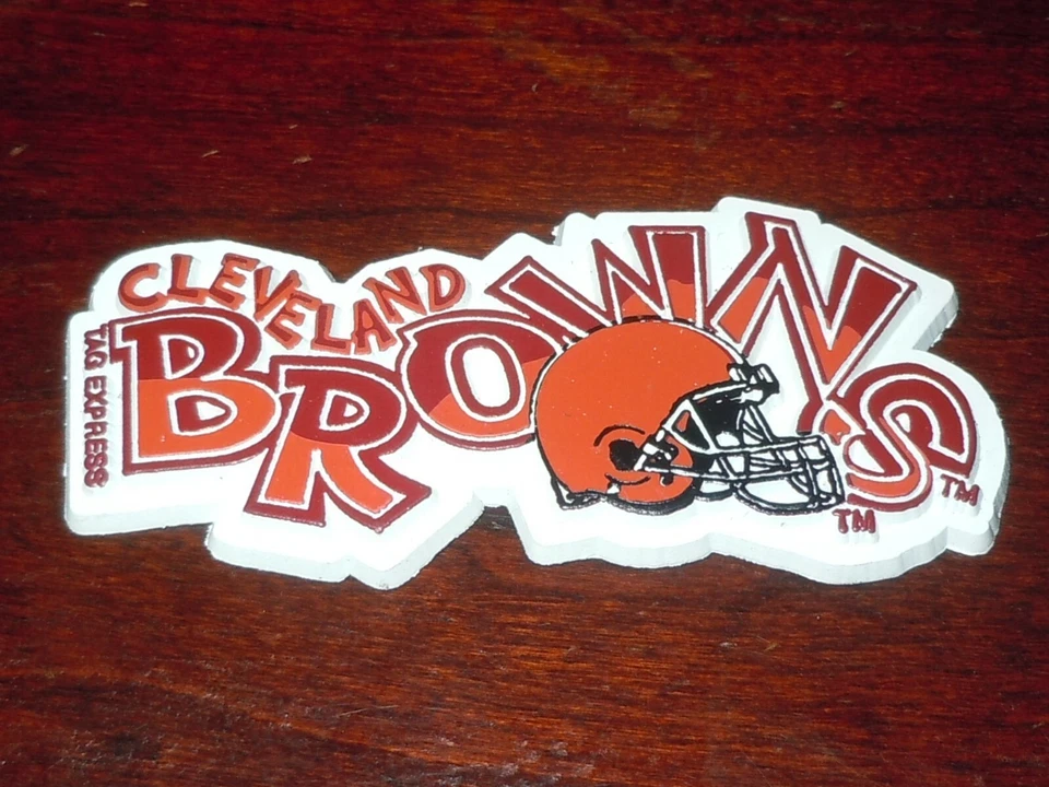 CLEVELAND BROWNS Vintage Antiguo NFL Goma Fútbol IMÁN REFRIGERADOR Tabla de Clasificación Foto 1 de 1