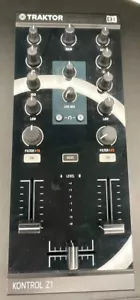 Native Instruments Traktor Kontrol Z1 - DJ Mixer and Audio Interface - Picture 1 of 6