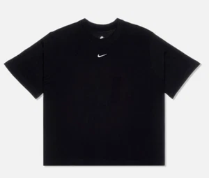 Nike Women's Sportswear Essential Boxy Tee Black M-XL DD1237-010 Ships Fast - Picture 1 of 4