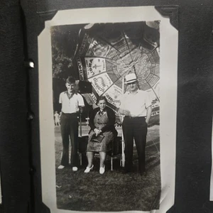 Ombrello zodiaco donna seduto famiglia fiera carnevale vintage vera foto cartolina - Foto 1 di 3