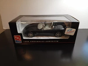1/25  1998 CHEVROLET CORVETTE CONVERTIBLE BLACK  AMT ERTL - Picture 1 of 4