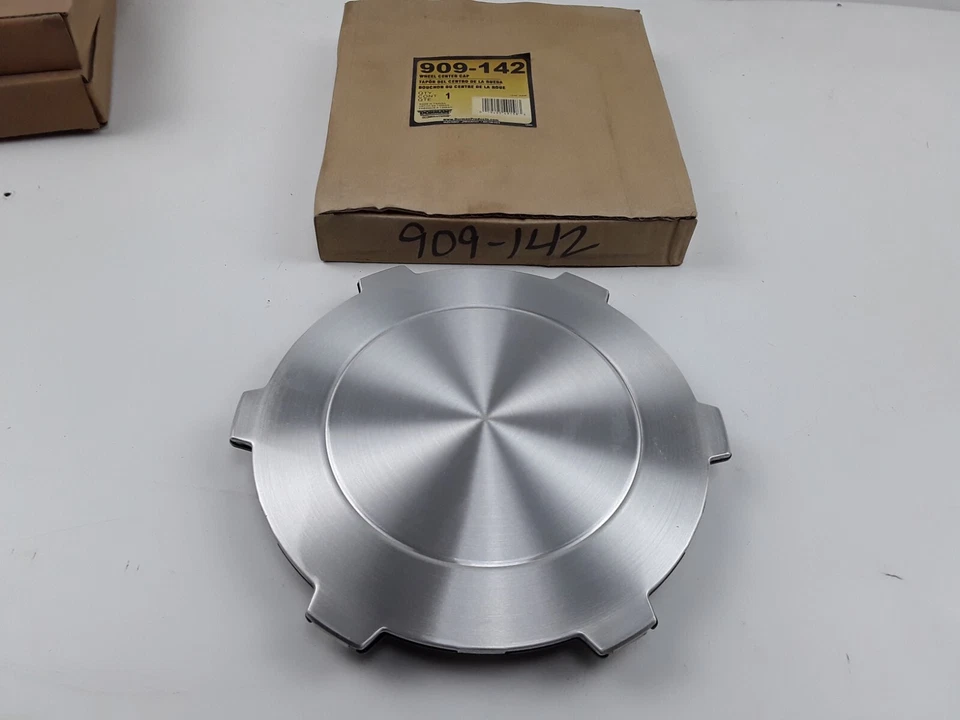 Tapacubos Dorman 909-142 para GMC Yukon XL 1500 Sierra 1500 2004-2007 Foto 1 de 4