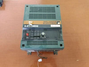 Reliance Electric 1AC2101-NL-013 AC VS Drive 1.7KVA 1HP@0.8PF 200/230V - Picture 1 of 6