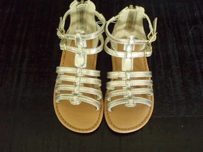 Cat/Jack 学步儿童 女孩 金色 凉鞋 全新 ~ 7 码 — 第 1/4 张图片