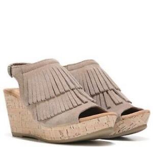 Minnetonka Amelie Leather Fringe Cork Wedge Sandals Taupe Size 6
