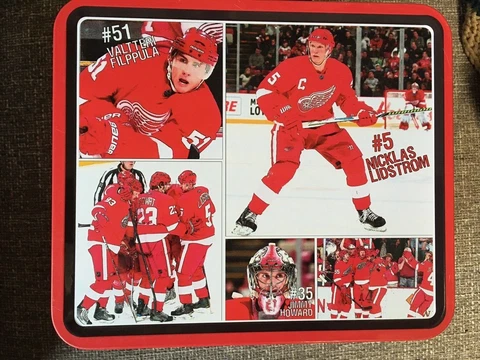 Detroit Red Wings Hockeytown Metal Lunch Box- Lidstrom Howard Datsyuk & others Cover
