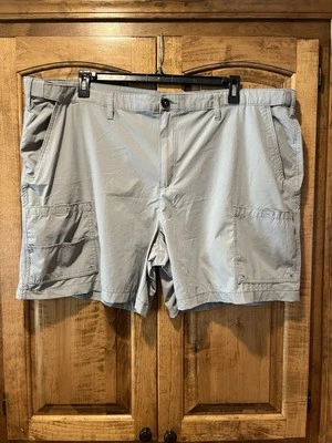 Pantalones cortos de pesca para hombre Magellan Falcon Lake 7". Talla 3XL y Gris Usado en Excelente Condición Foto 1 de 4