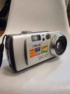 Vintage Sony Cybershot 2.1 Megapixels DSC-P50 Compact Digital Camera 2 Untested - Picture 1 of 6