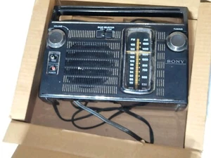 Sony TFM-7150W FM/AM 2Bands 10 Transistor Receiver Batteries & AC W Docs & box - Picture 1 of 11