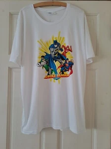 DC Comics T-Shirt Size L Justice League Batman, Superman , The Flash - Picture 1 of 10