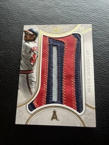 Reggie Jackson 2018 Definitive Nameplate Worn Letter O 1/1 HOF Mr October Rare - Picture 1 of 2