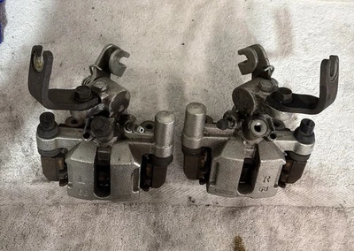 1990-1993 Mazda Miata OEM Brake Caliper Rear Driver & Passenger Great Condition - Image 1 of 2