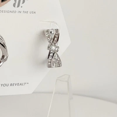 Pendientes de fiesta bomba aros ER88270 "Bow Moments" circonita cúbica transparente sobre rodio Foto 1 de 4