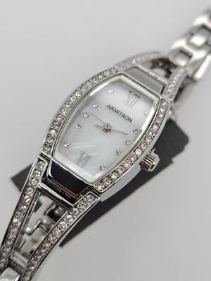 Reloj brazalete para mujer Armitron cristal acentuado Foto 1 de 4