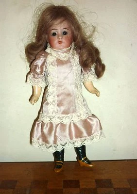 superbe Simon Halbig SH Ancienne poupée mignonette tête porcelaine 20 cm - Photo 1/4