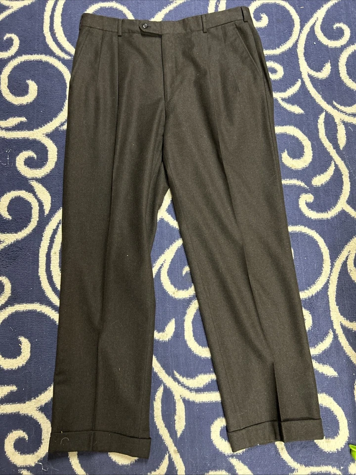 Vintage 90% Wool Men’s Belvest Dress Pants. Made In Italy Size 38x31 1/2” - Image 1 of 4