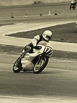 Fotos de carreras de Harley-Davidson de colección del concesionario Robison HD XRTT XR750 KR Foto 1 de 4