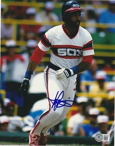 HAROLD BAINES Signed Chicago WHITE SOX 8x10 PHOTO with Beckett COA (BAS) - Picture 1 of 1