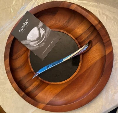 NAMBÉ Butterfly" Cheese Tray acacia wood with Knife - Image 1 of 4