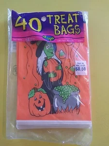 Fun World 1995 30 Vintage Halloween Trick Treat Paper Bags Witch - Picture 1 of 2