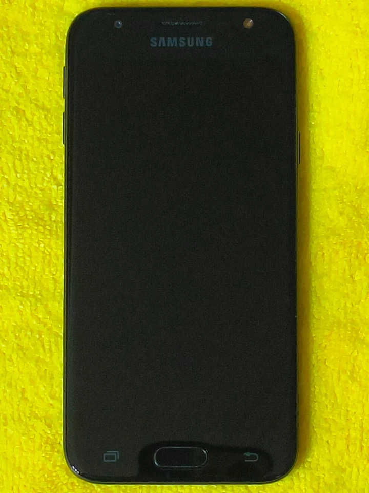 Samsung Galaxy J3 (2017) Smartphone (Unlocked) 16GB 4G Android SM-J330FN Black - Image 1 of 4