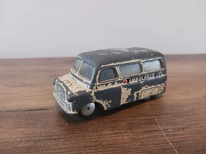 1950's Corgi Toys Bedford Utilecon Ambulance - Picture 1 of 10