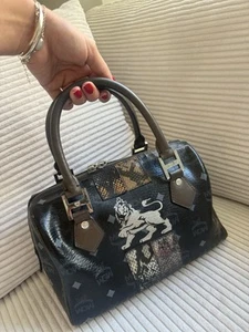 MCM Damen Handtasche Schwarz Braun Tasche Logo Top Zustand - Bild 1 von 8