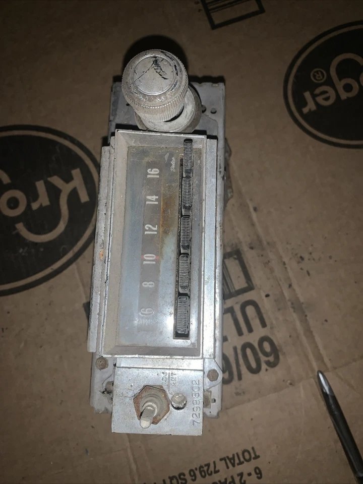 1967 1968 Chevrolet Camaro Chevell 986846 AM Delco Car Radio - Image 1 of 4