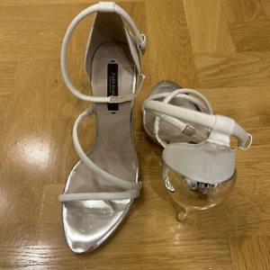 Zara Women’s Heels Size 5 - Picture 1 of 5