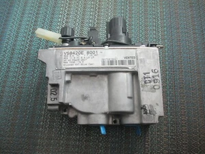 Honeywell VS8420E8001 Gas Valve NEW! - Picture 1 of 3