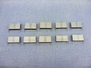 QUANTITY  OF 10   0.47UF (470 NFD)  400 V   RADIAL  LEAD FILM  CAPACITORS  - Picture 1 of 2