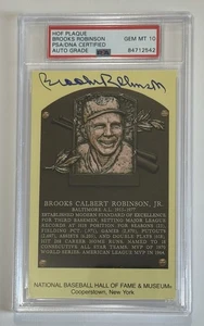 Brooks Robinson Autograph Signed HOF Plaque Postcard - PSA/DNA Deceased - Picture 1 of 2