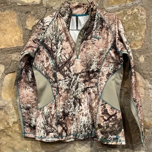 Cabela's Outfit Her Woodlands Camo 1/4 Zip Pullover Zonz Womens Sz Size Large L - Picture 1 of 5