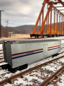 MTH RAIL KING Wood Sided Amtrak Reefer, O Gauge, Refrigerator Boxcar Train - Picture 1 of 24