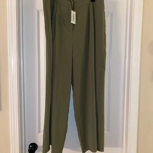 NWT Cider Olive Green Solid Stitch Straight Wide Leg Trousers Size 1XL - Picture 1 of 7