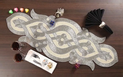 Lightnpro 串珠桌旗银色象牙无限设计婚礼派对 Holi... — 第 1/4 张图片