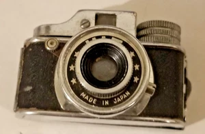 Cámara fotográfica pequeña tipo golpe espía subminiatura Q.P vintage hecha en Japón - Imagen 1 de 7