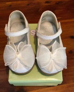 Teeny Toes Girl’s White Bow Dress Shoes Size 4 150803 D33 - Picture 1 of 12