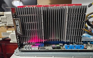 ASUS ATI RADEON HD 3650 GRAPHIC CARD 512 MB, DDR2-DUAL DVI-S-VIDEO - Picture 1 of 7