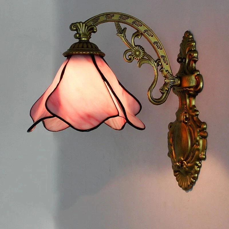 Flower Wall Sconce Stained Glass Tiffany Single Light Wall Mount Lamp Fixture - Image 1 of 1
