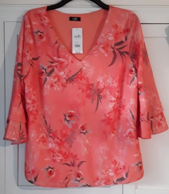 Blouse, Wallis size 16, orange floral design, v neck , 3/4 sleeves - Image 1 of 2