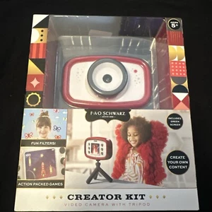 FAO Schwarz Creator Kit Video Camera with Tripod & Green Screen *New* - Picture 1 of 2