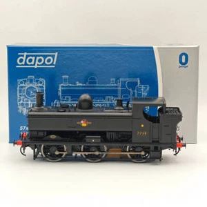 Dapol 7s-007-011 O Gauge 57xx Pannier 7714 BR Black Late Crest 21DCC -Locomotive - Picture 1 of 14