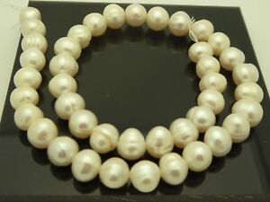 10mm-11mm Freshwater Natural White Pearls Irregular Round Bead Strand 15.5"