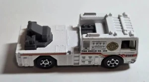 2005 Hot Wheels Matchbox Mb098 Fire Engine 2006  Mattel diecast 1:64 Scale Truck - Picture 1 of 5