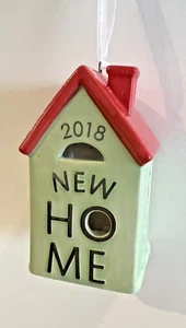HALLMARK KEEPSAKE ORNAMENT 2018 NEW HOME ATTACHES TO LIGHT STRING - Picture 1 of 3