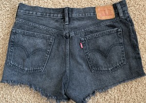Las mejores ofertas en Pantalones cortos para mujer Negro Levi's | eBay