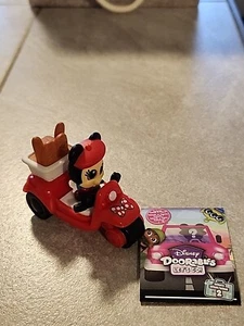 Disney Doorables Let’s Go Vehicle Series 2 Minnie Mouse - Picture 1 of 3